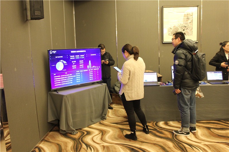演示区.JPG 演示区.JPG